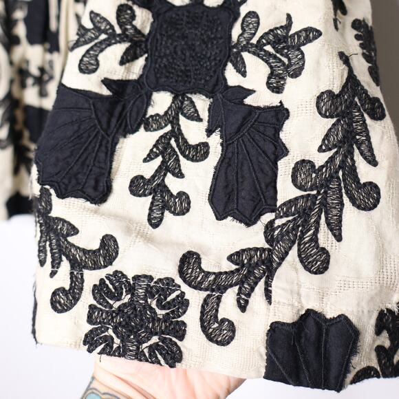 ANTHROPOLOGIE A-Line Flounce Mini Skirt Emobroidered Floral Black Tan Women's S - Picture 5 of 16